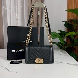 Chanel Black Quilted Leather Shoulder Bag